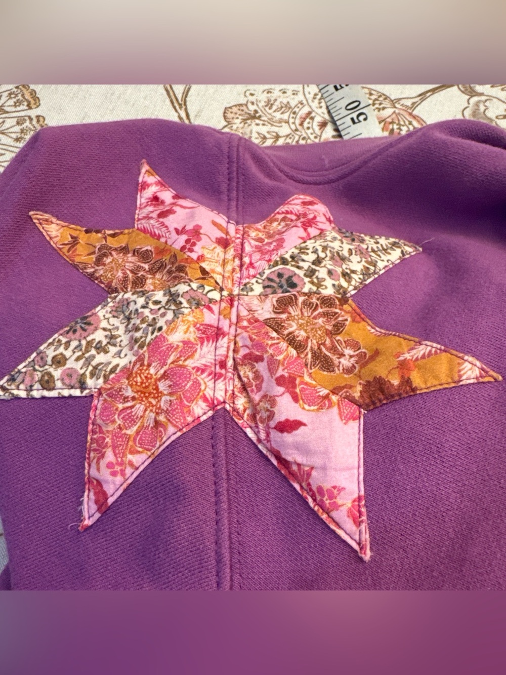 Xirena Estella Wisteria Sweatshirt Boho Quilt Star Floral Patchwork Womens Small - Picture 7 of 9